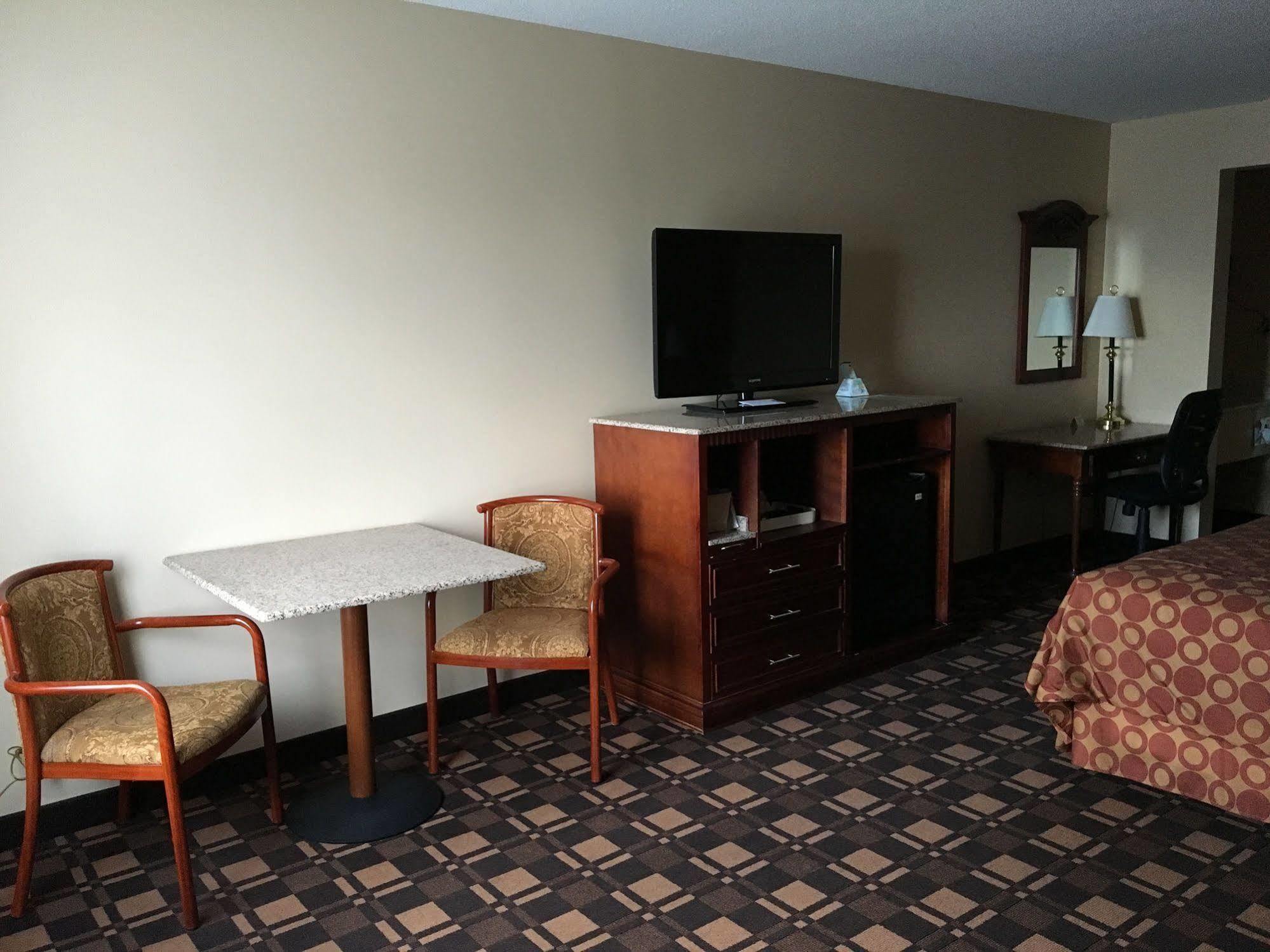 Cabot Inn & Suites Lancaster Exteriör bild