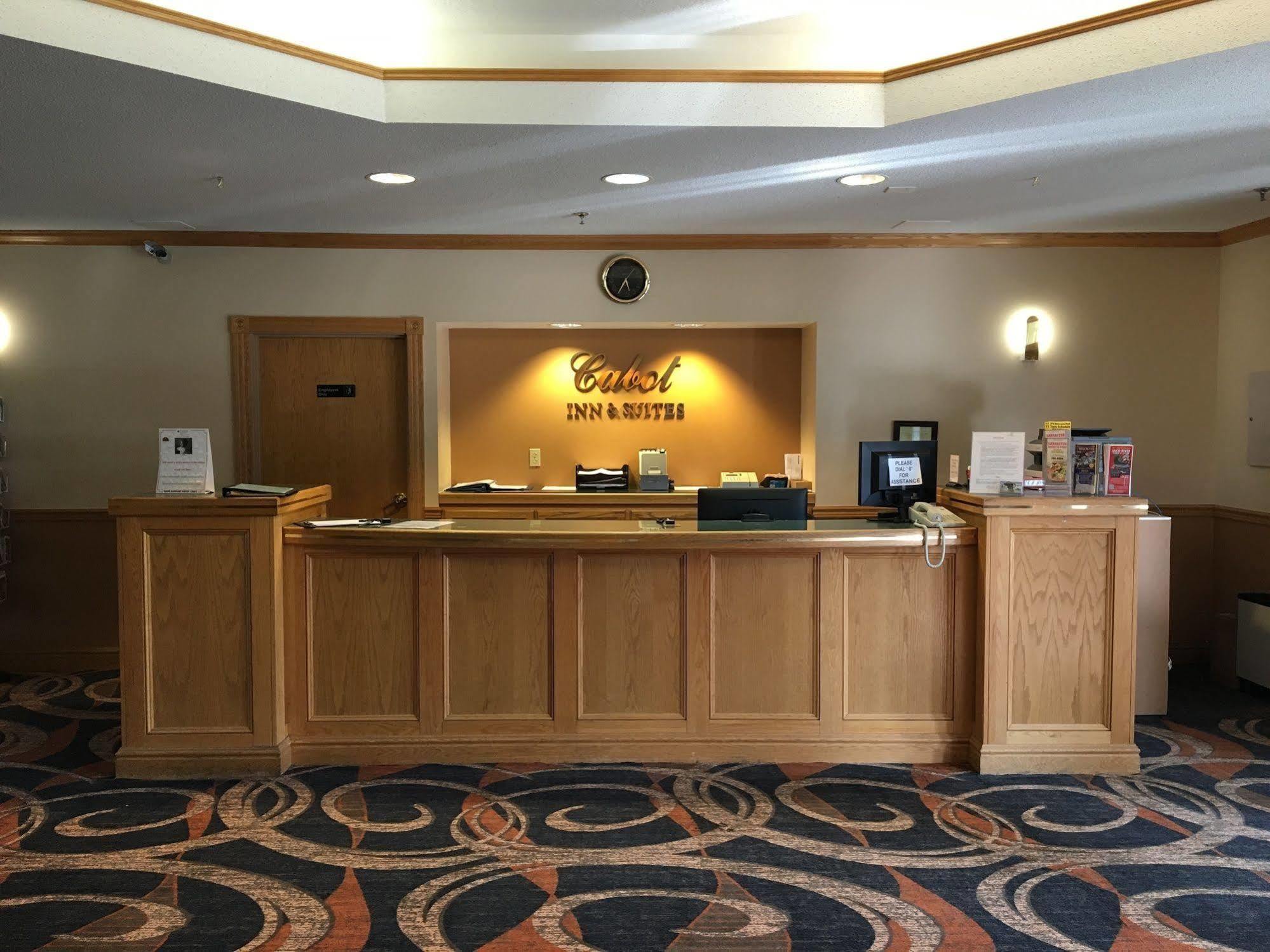 Cabot Inn & Suites Lancaster Exteriör bild
